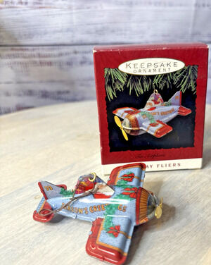 Vintage 1993 Hallmark Keepsake Ornament Holiday Fliers Tin Santa Airplane Box